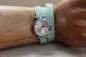 Mobile Preview: Damen-Uhr mit  hellgrünem Kork und Magnetverschluß
