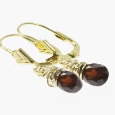 Rote Edelstein-Ohrringe mit echtem Granat