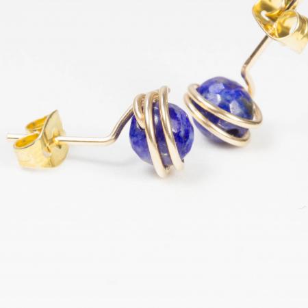 Blaue vergoldete Edelstein-Ohrstecker Lapislazuli