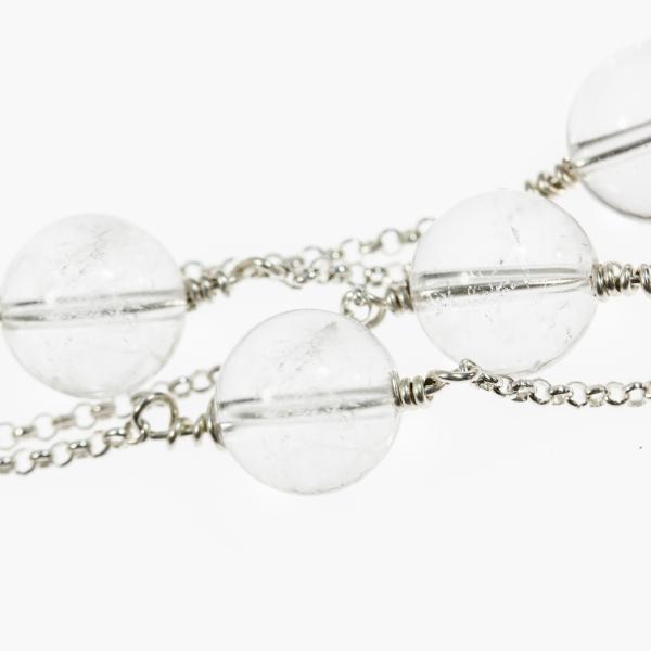Lange Silberkette mit handgefassten Bergkristall-Kugeln