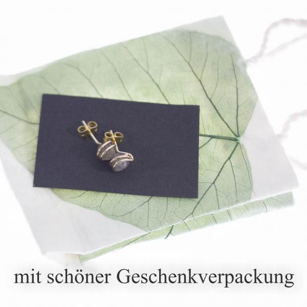 Hübsche vergoldete Ohrsteckerchen mit AA-Labradorit